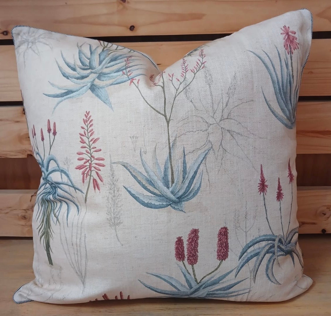 Queens Candelabra Horizon Cover