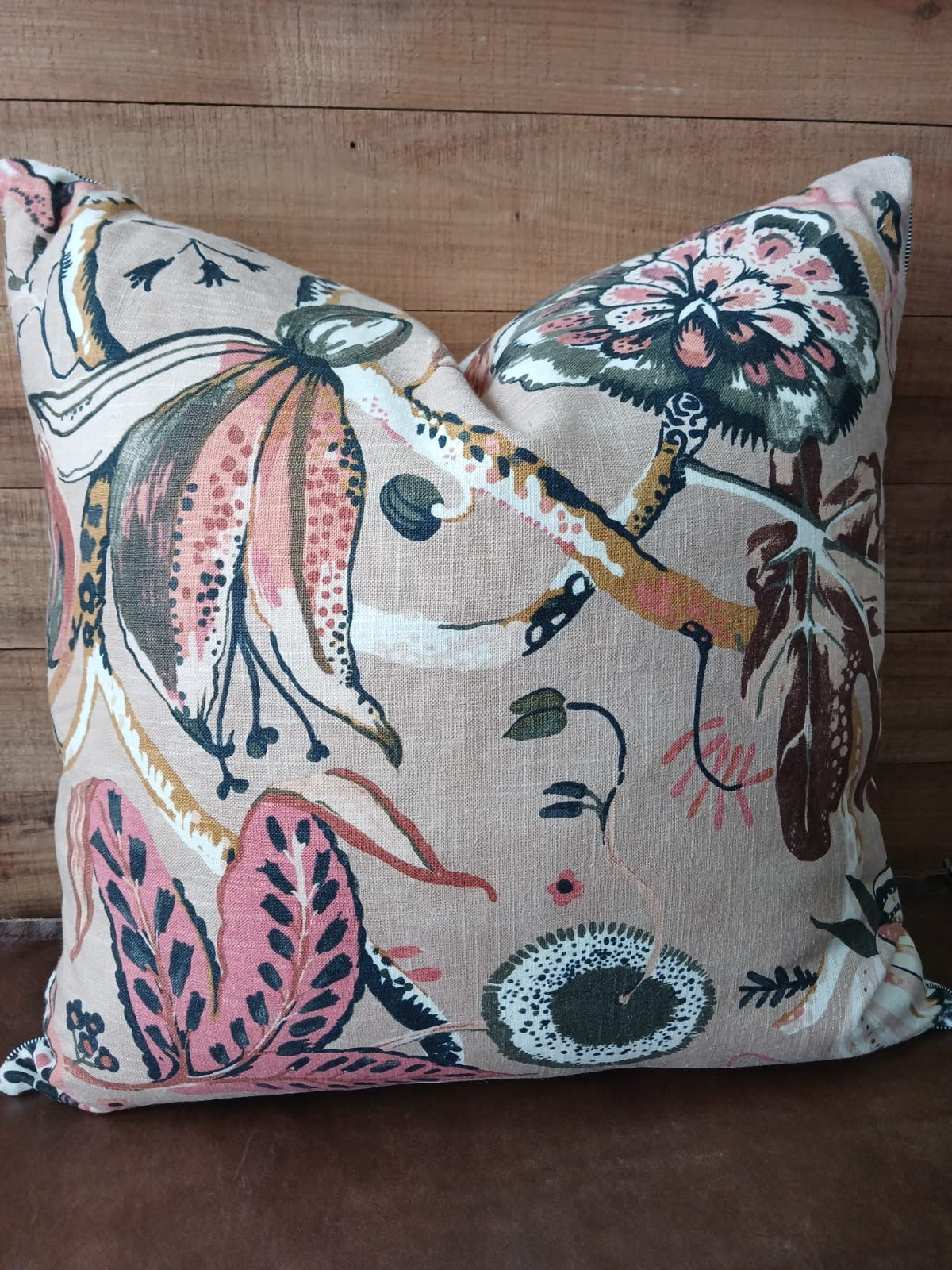 Salvador Pitaya Cover